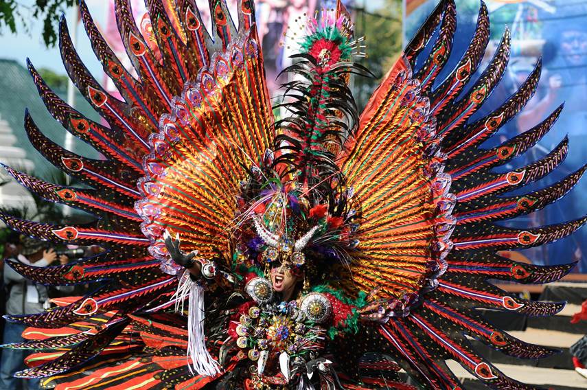 Revelers Gather For Banyuwangi Ethno Carnival 2013