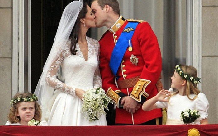 Kate Middleton gelinliği 4